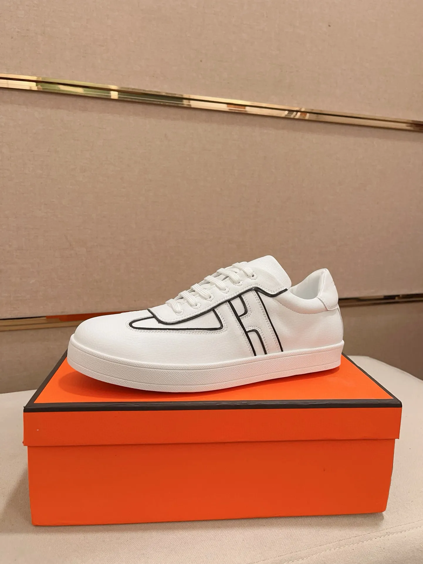 Men's clothing and shoes💰: 400💰《HERMES》【Classic Original Version】Hermès; Top 🔝 Purchasing Agency 🔍🔍Men's latest 🇺🇸 counter sales simultaneously, original ▲▲cowhide imported from Italy ▲▲Exquisite workmanship (Italian 🇮🇹Imported water-dyed 🐂cowhide lining) sole: original sole provided by the original factory, ⚠️exclusive double-layer activity·TPR·rubber·combined molded outsole; Code number: 38-44 (45/46 can be customized, non-refundable)